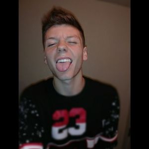 Meet your Posher, Blake